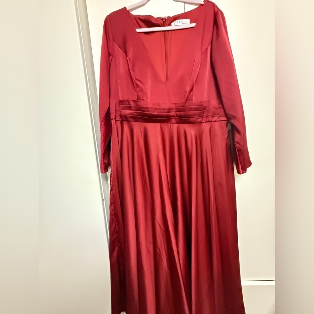 NWT | Mac Duggal Burgandy Elegant Red A-line Bell Sleeve V-neck Dress Size 18W - Picture 10 of 14
